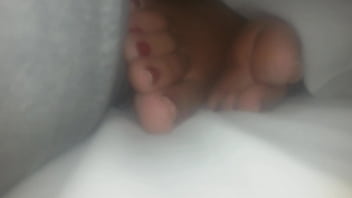 s. gf feet 4