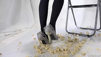 High heels Foodcrush