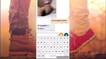 Bliss chatea simultaneamente con varios chicos