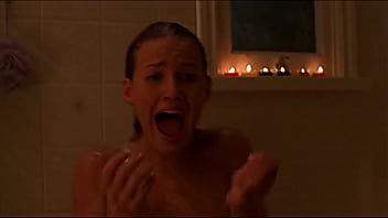 Tania Saulnier: Sexy Shower Girl (Shorter Version) Smallville (Spanish)