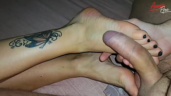 StepSon jerking off and cums on StepMom&#039s feet