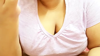 Desi sexy aunty boobs