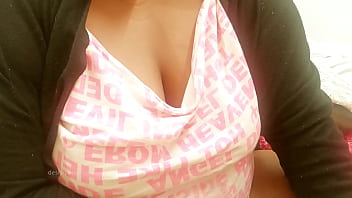 Indian college girl sexy boobs